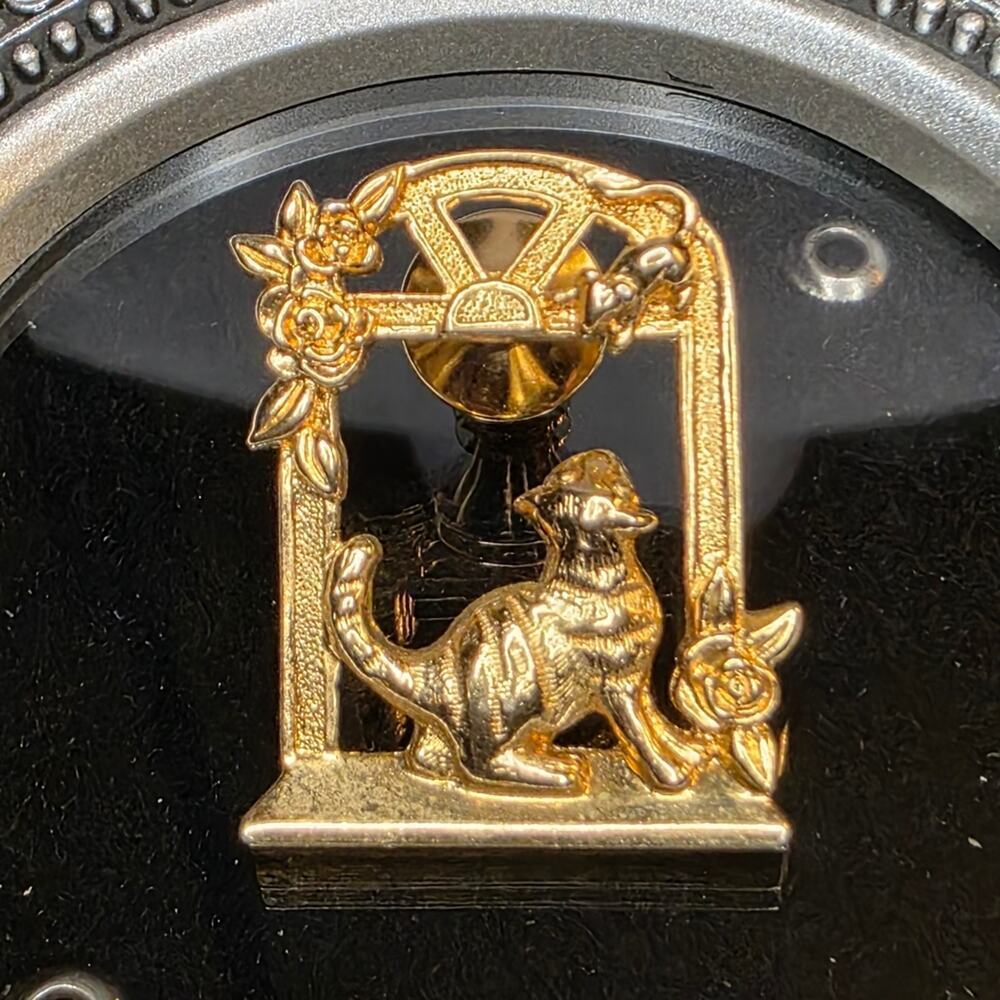 Figural Cat Door Knocker Brooch Pin Novelty Gold Tone 341 - Picture 2 of 6
